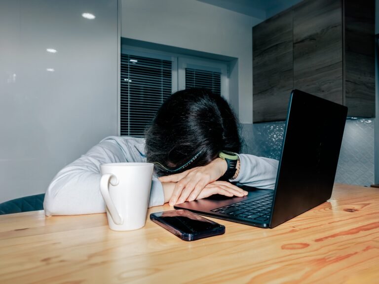 This startup founder says he works 7 days a week, keeps a mattress in the office, and sleeps 3 hours a night
