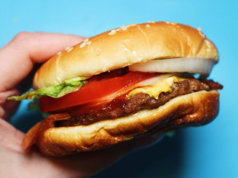 I compared barbecue burgers from Burger King, Shake Shack, and Smashburger. The winner tasted surprisingly premium.
