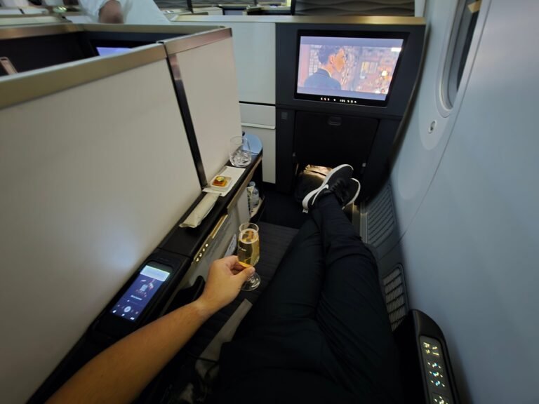 I flew long-haul in Gulf Air's 'Apex Suite' business class. I'll always book it over its better-known rivals.