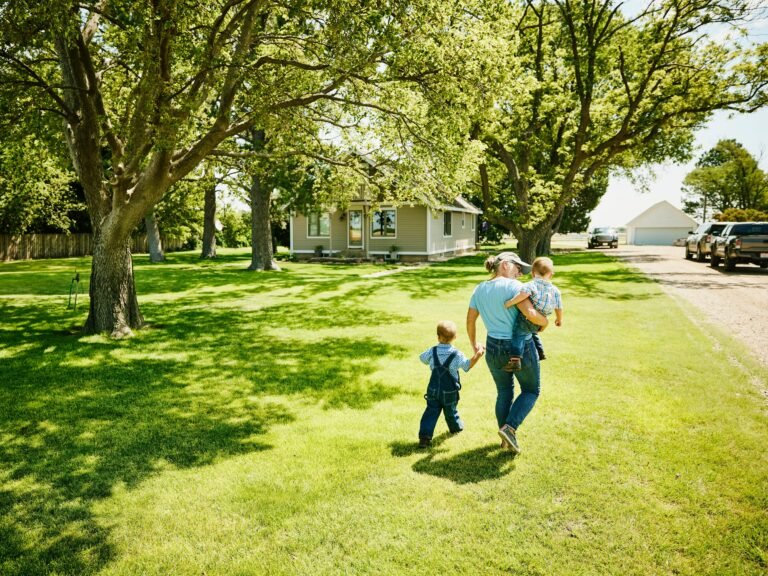 California is becoming the capital of multigenerational living. See which cities have the most multigenerational homes.