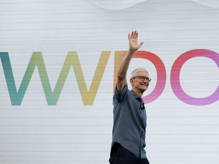 Apple's Siri AI announcement wasn't that flashy. It didn't need to be.
