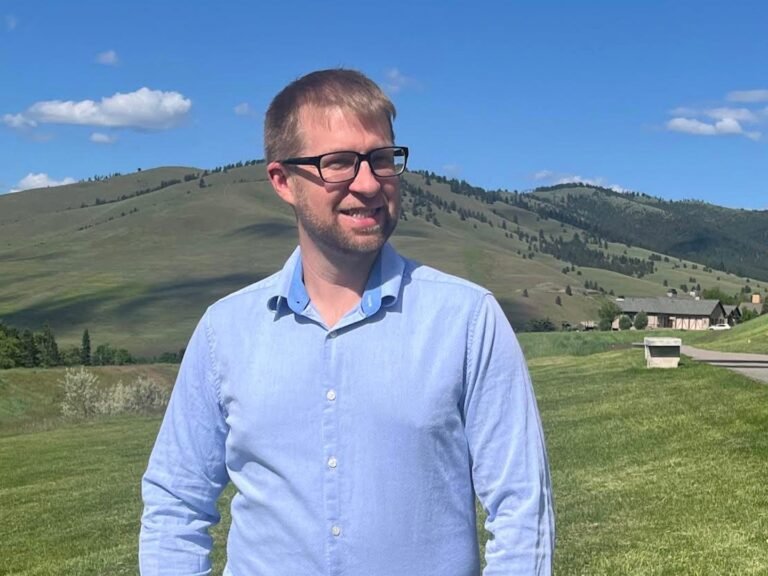 After get laid off by Amazon and Microsoft, he focused his job search on where tech was headed next