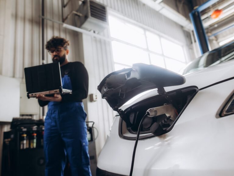 Your new car is getting harder and more expensive to fix. This bill could help.