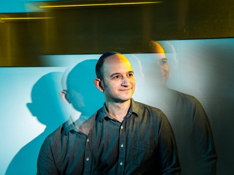 The AI talent wars are heating up again. In the battle for stars, Google is losing out.
