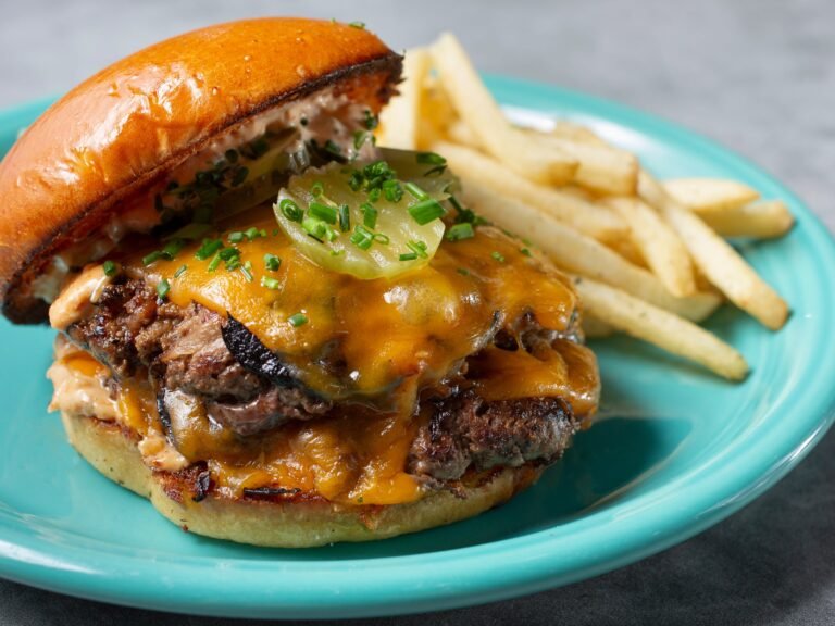 I've been a chef for over 15 years. Here are my 6 tips for making perfect, juicy burgers.