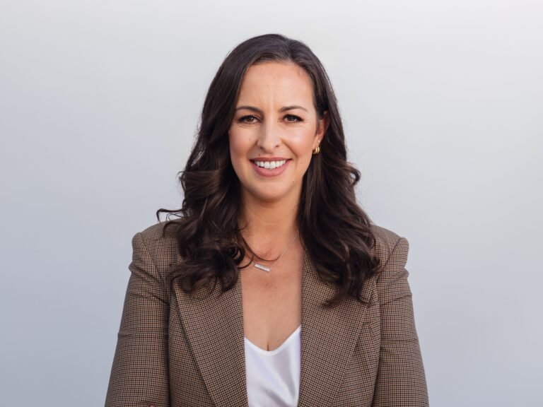 I'm a VC founder and busy boy mom. Here's a day in my life — and my 3 favorite AI prompts that help