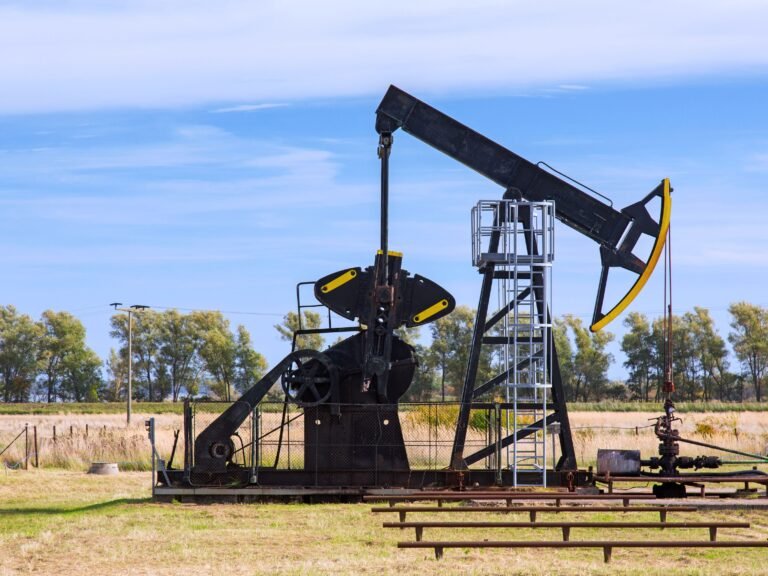 $6.5 billion Freestone Grove's top energy investor is leaving the firm