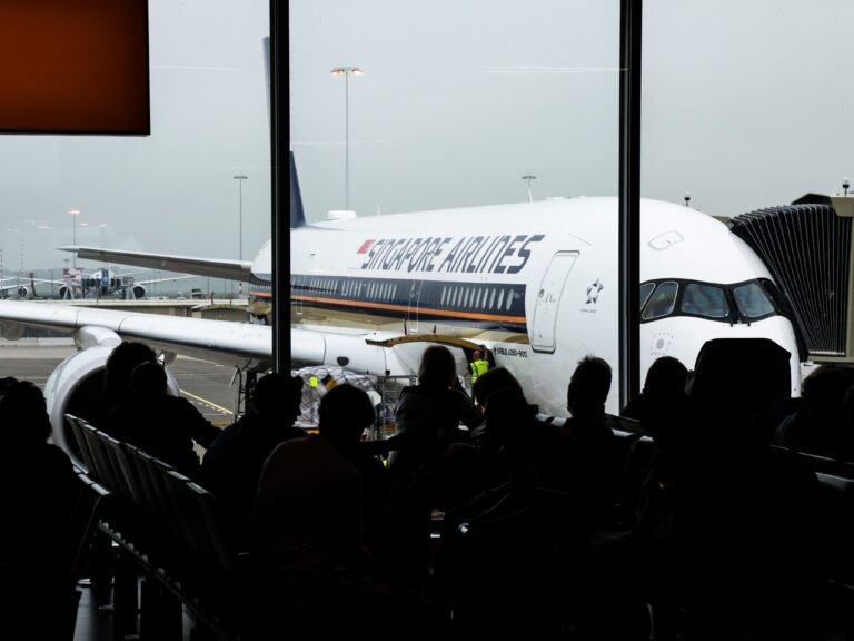 See the 10 longest airline routes in the world, ranked by distance