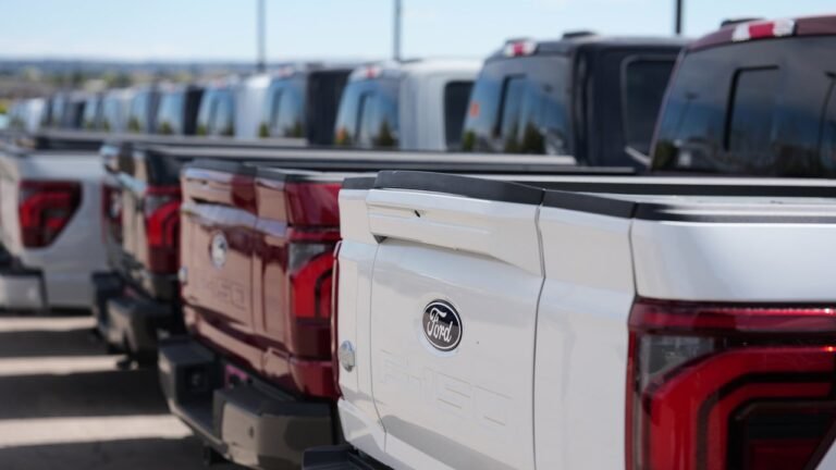 Power outage? Automakers want you to use your EV as a backup source