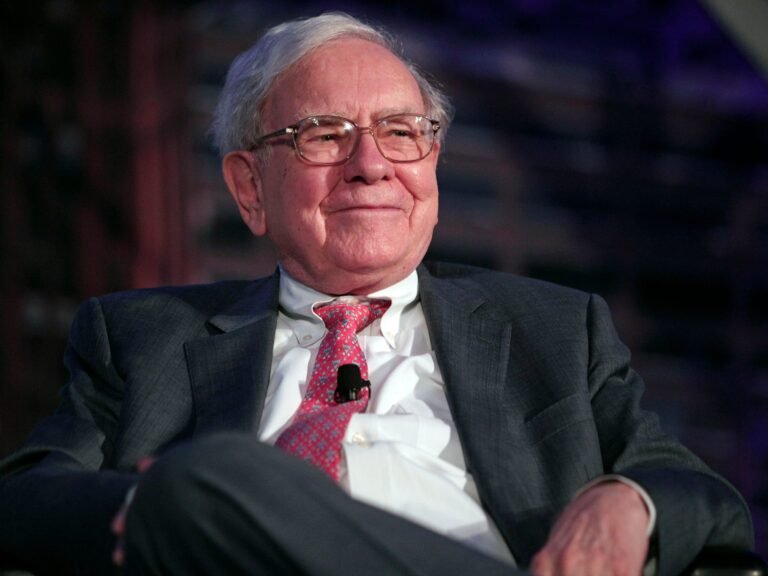 GM's Mary Barra shares Warren Buffett's 'phenomenal advice' to her