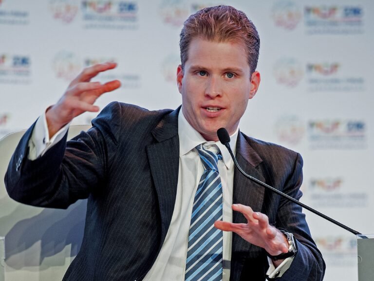 Palantir cofounder and GOP donor says Trump's proposed $5,000 dividend is a 'bribe'