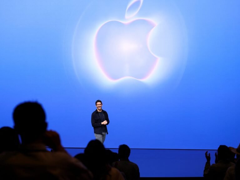 Apple's new CEO was asked about 'pervert glasses.' Here was his response.