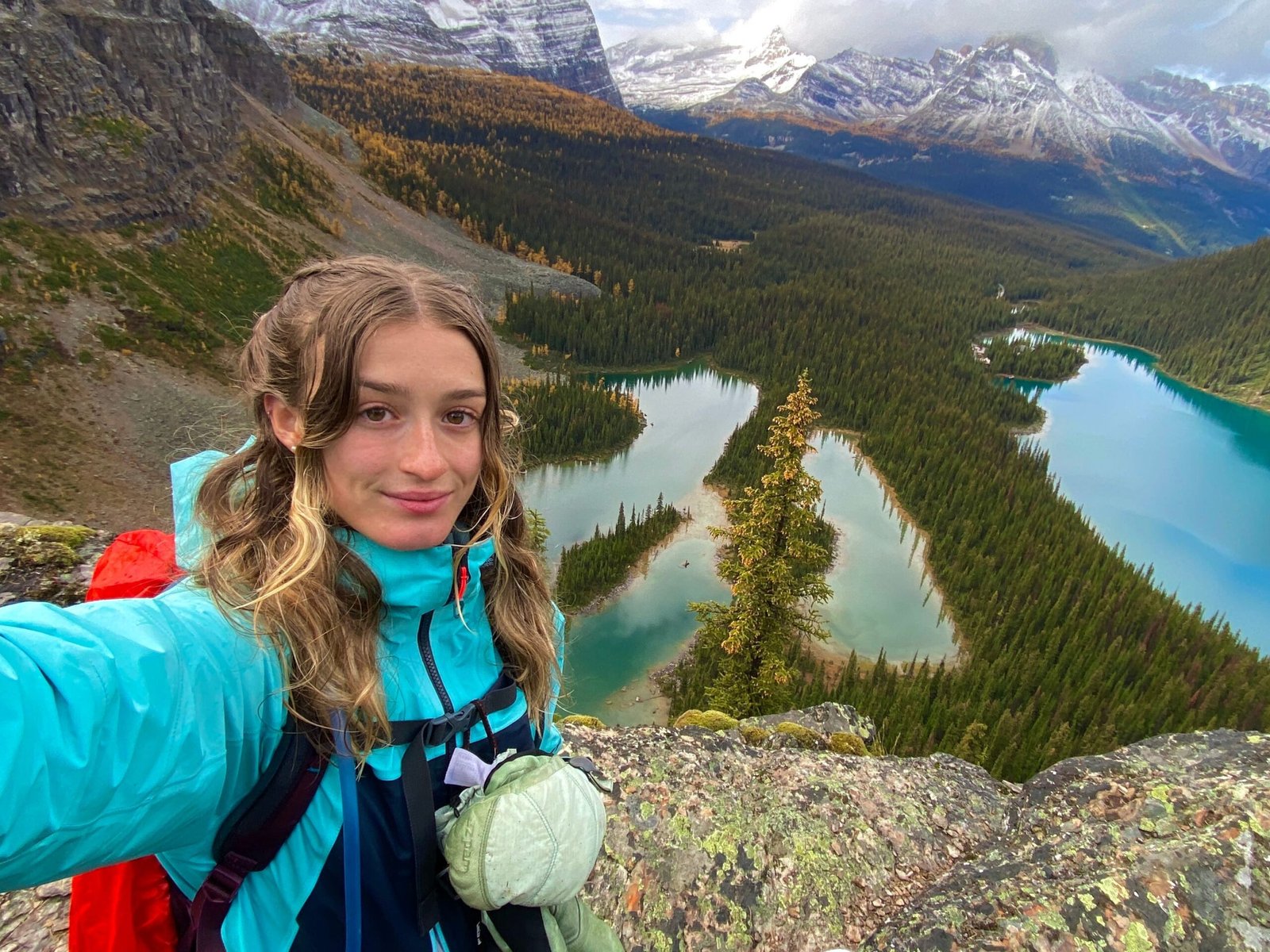 I’m a travel influencer who works every day while building my own business. Here are 4 ways I avoid burnout.