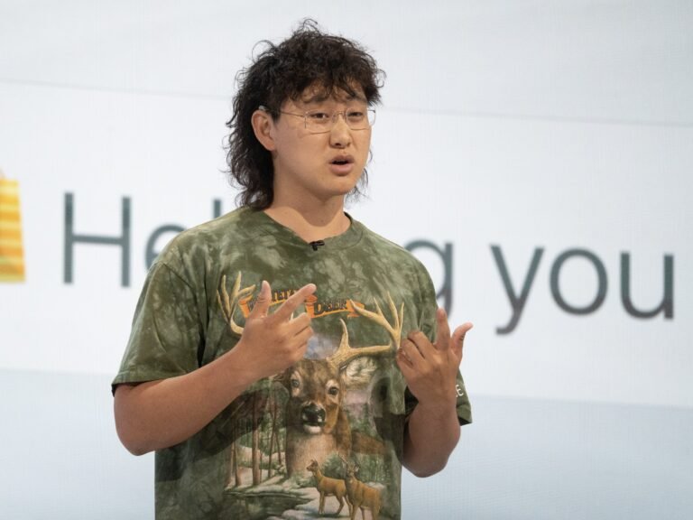 Silicon Valley's new fashion icon: Alexandr Wang and his camo t-shirt