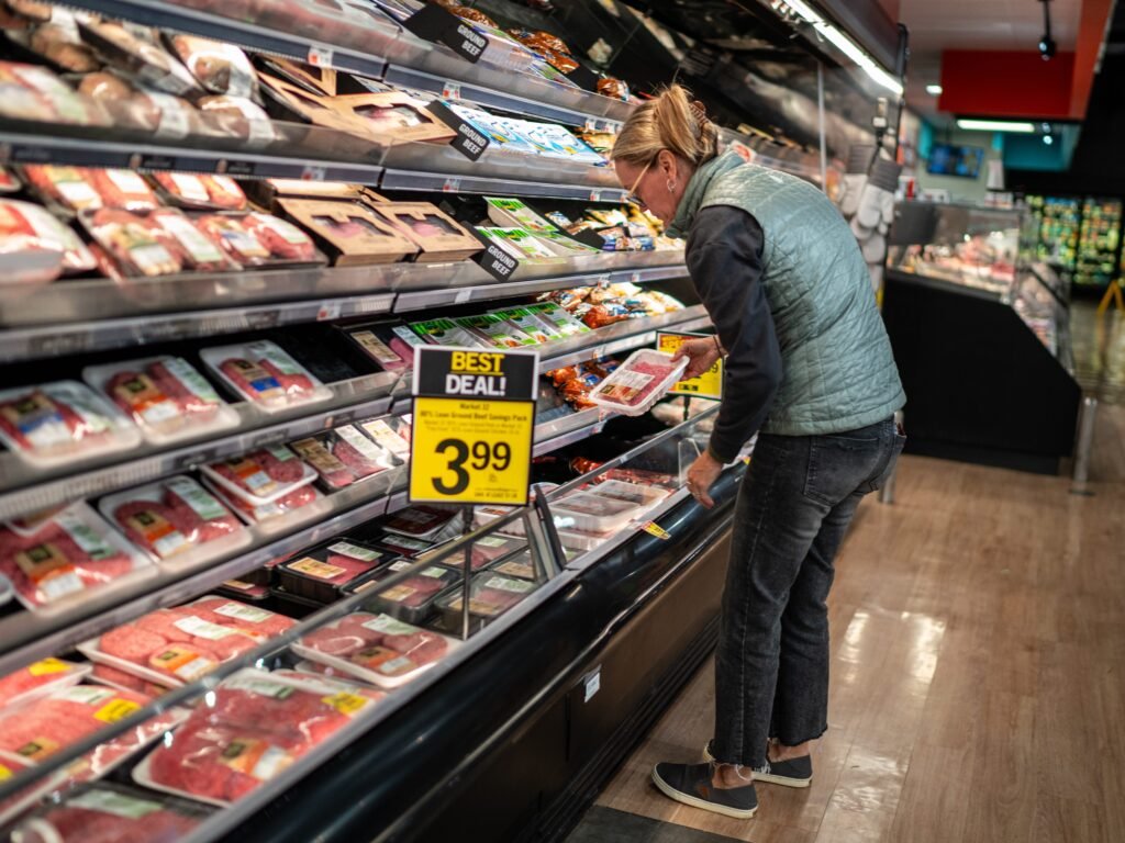 Inflation is kicking off a discount arms race between grocery stores