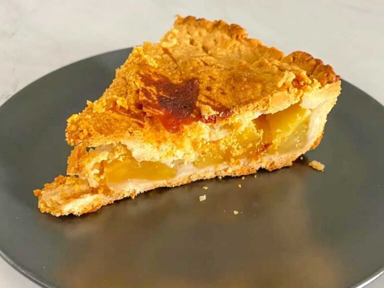 I tried apple-pie recipes from 3 celebrity chefs. Only one beat Gordon Ramsay's easy, delicious take on the dessert.