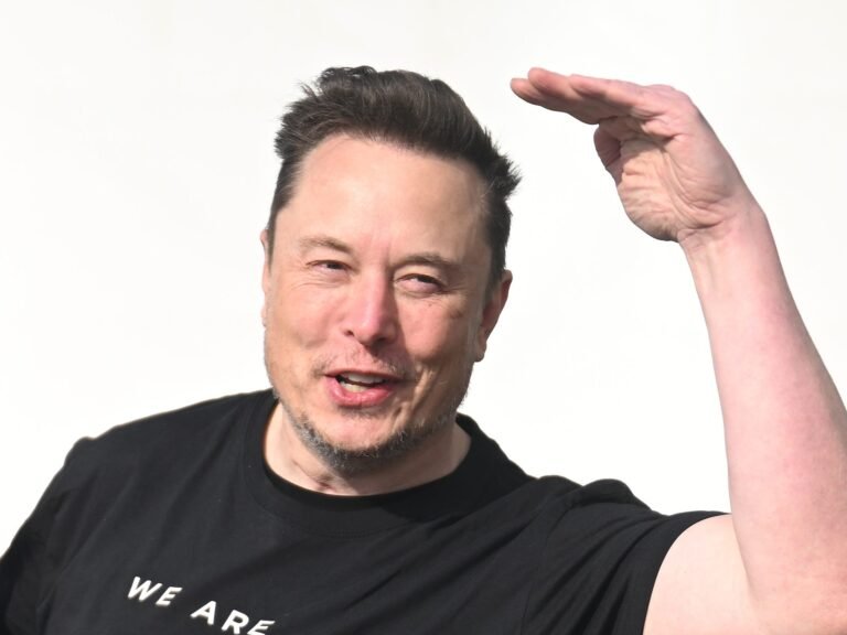 SpaceX just scored a key Starlink approval that could shake up the wireless market
