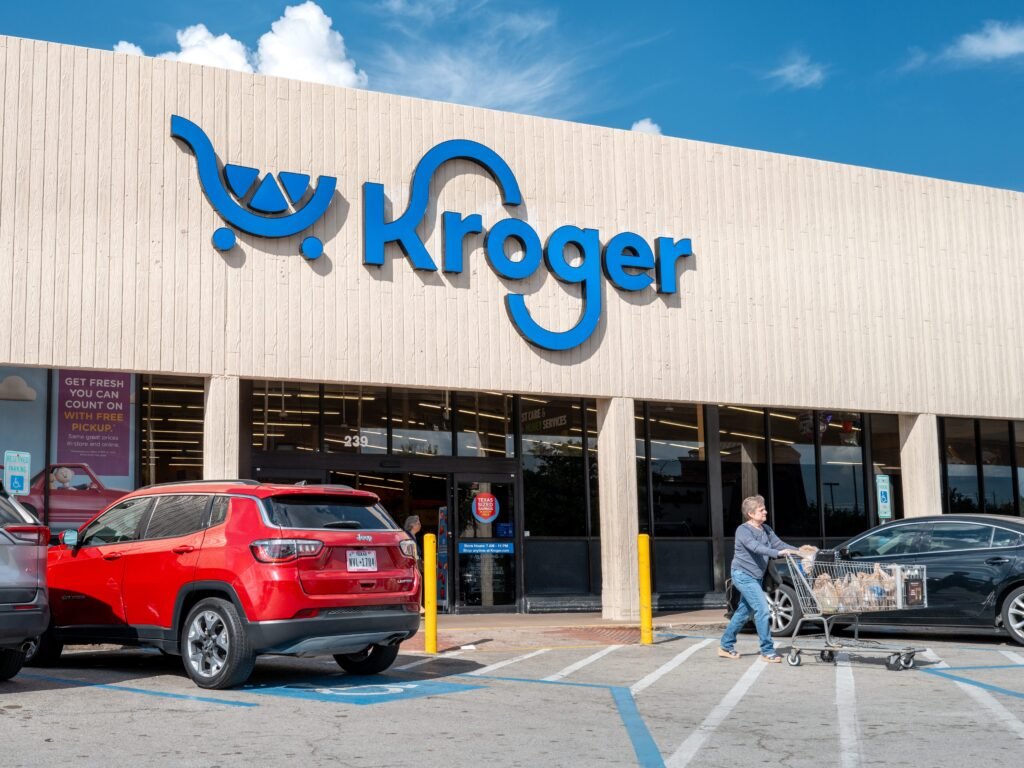Kroger to cut 3,000 corporate employees over the next 3 years. Read the memo.