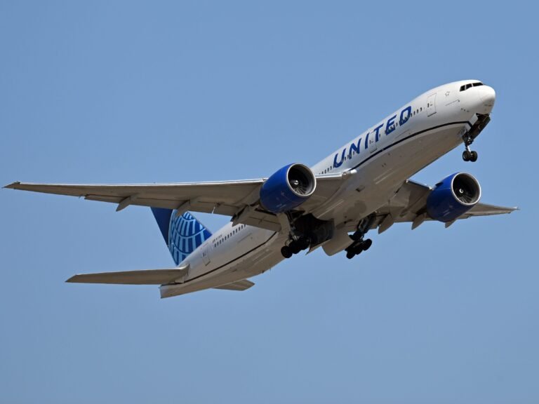 United finally made it easier to see if your flight has Starlink