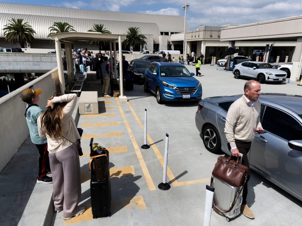 Lyft starts a business travel brand, escalating its Uber rivalry