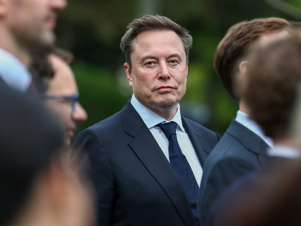 Elon Musk says he'll give every child in America a share in SpaceX