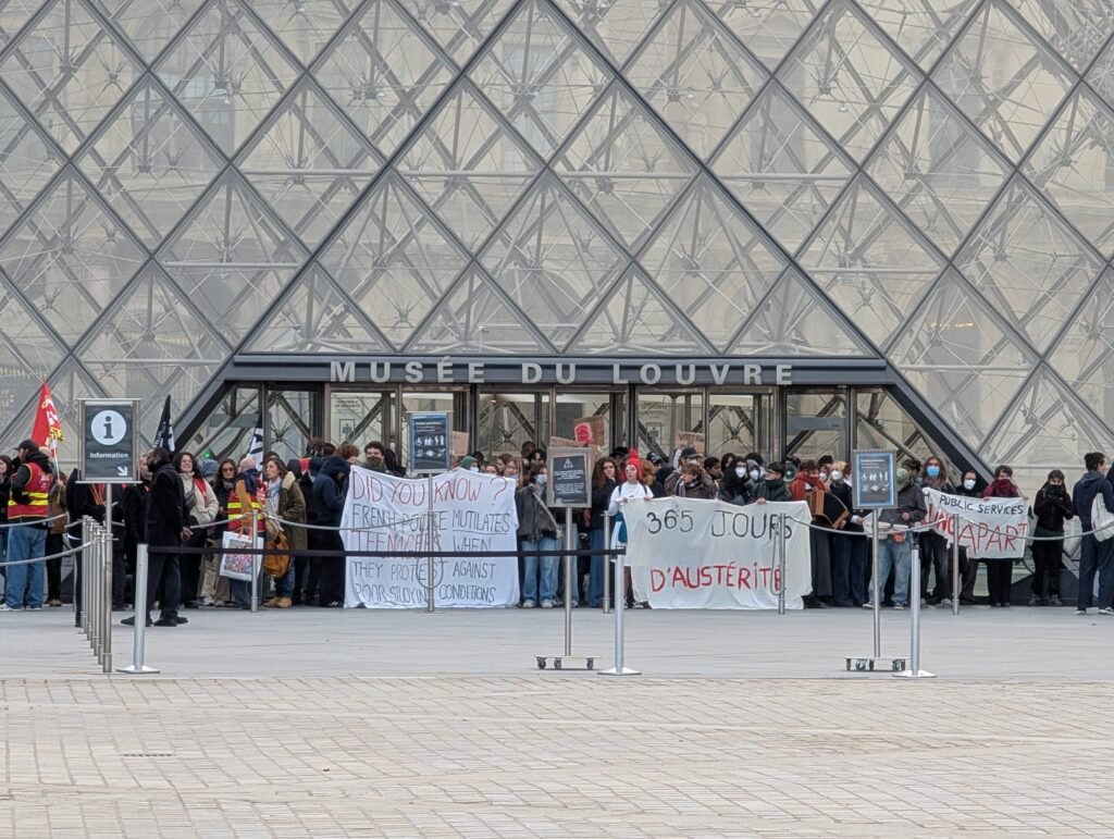 Disorder in Paris shut down the world's busiest and most famous museum