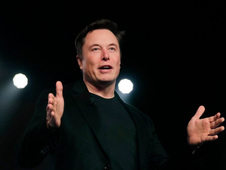 Elon Musk says money will be 'irrelevant' if his vision of a multiplanetary future comes true