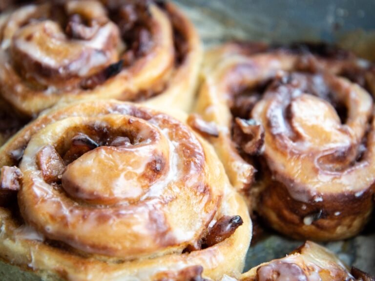 The best cinnamon roll in every state, according to diners