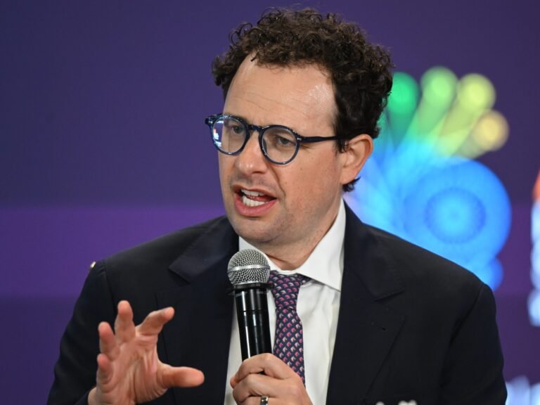 What smart people are saying about Anthropic's IPO paperwork