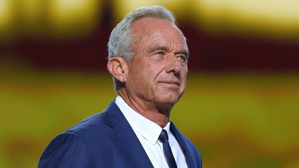 RFK Jr. is embracing AI, confusing his MAHA allies and medical experts