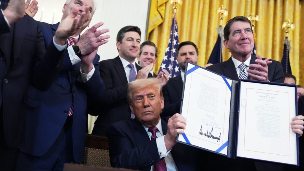Crypto exchanges can keep paying interest-like rewards, federal regulators say