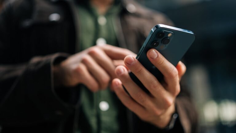 Silence 95% of spam calls and text scams with these 3 simple tweaks